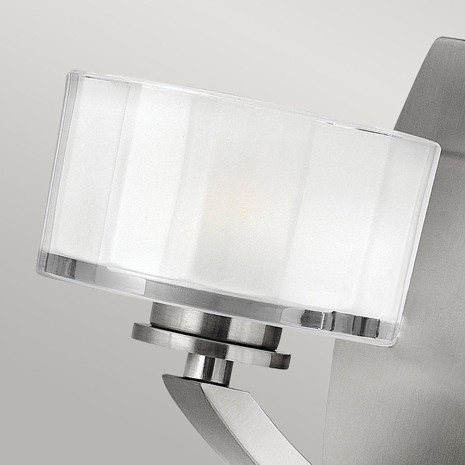 Applique Contemporanea Meridian Acciaio Nichel Spazzolato Vetro 1 Luce G9 3 Led in Applique LuceArt - Montecorvino Pugliano, commercioVirtuoso.it