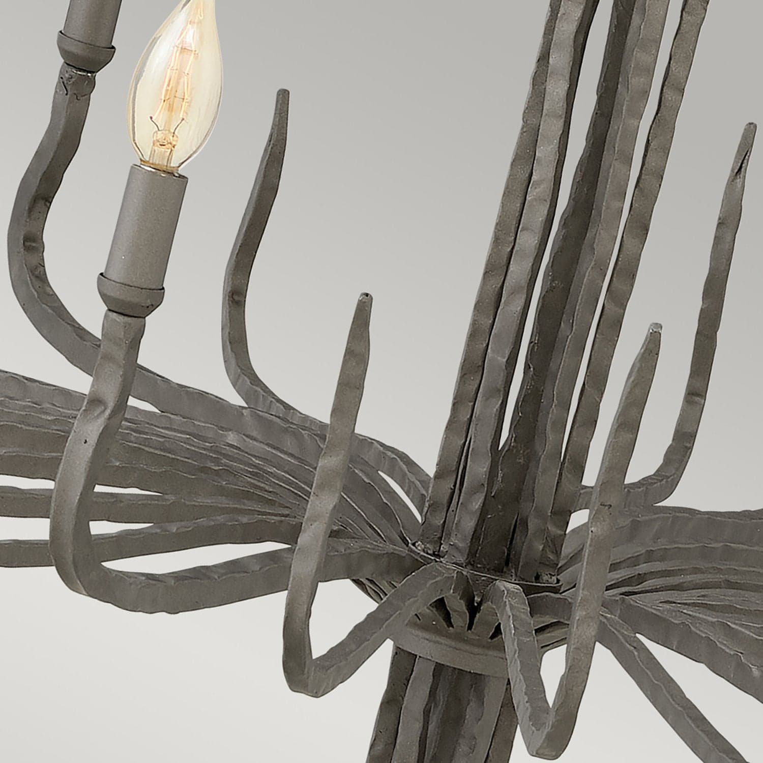 Lampadario Industrial Nordico Spyre Acciaio Bronzo Metallizzato Opaco 6 Luci E14 in Lampade a sospensione LuceArt - Montecorvino Pugliano, commercioVirtuoso.it