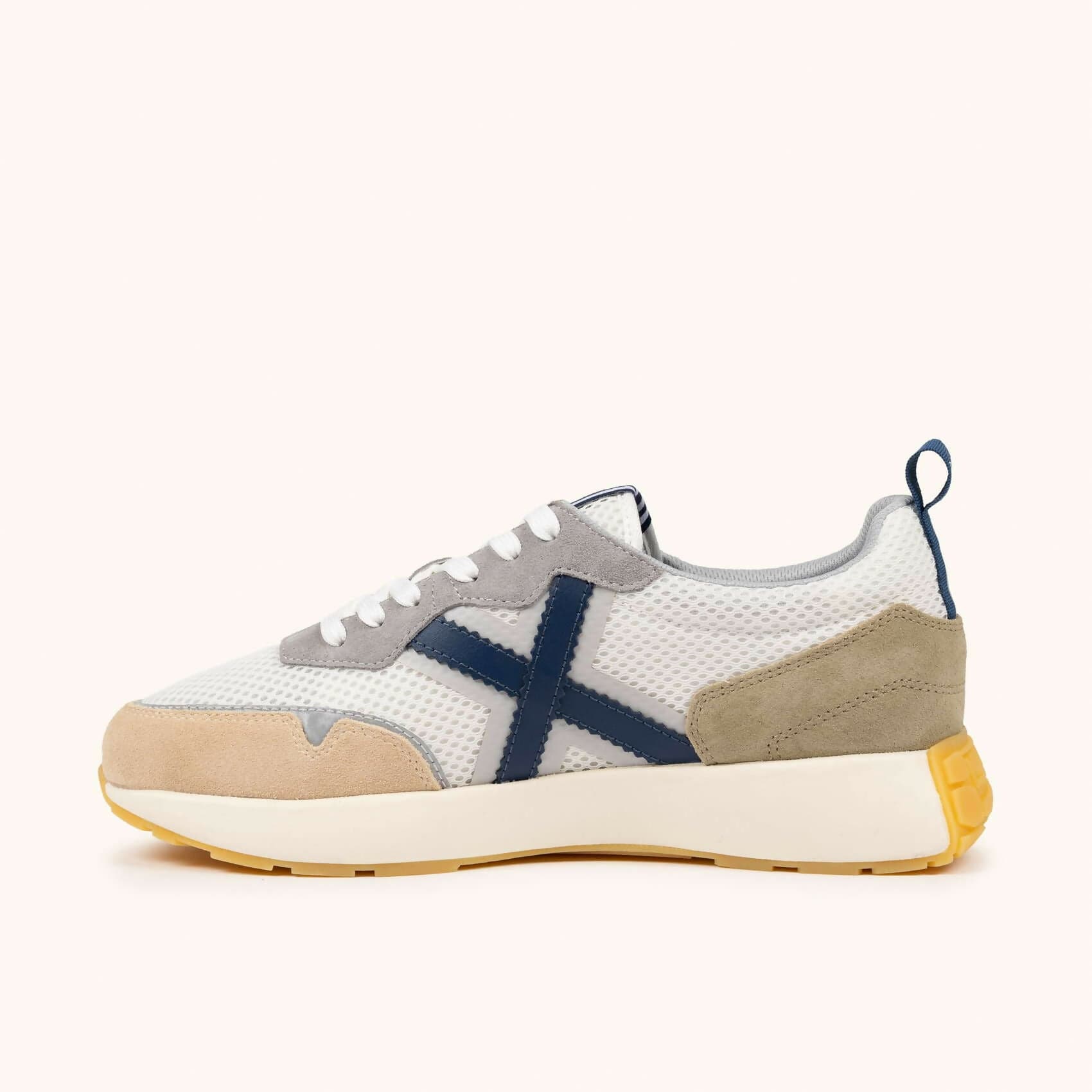 Munich Uomo sneakers in suede e tessuto tecnico in Sneaker casual Cantali Calzature - Randazzo, commercioVirtuoso.it