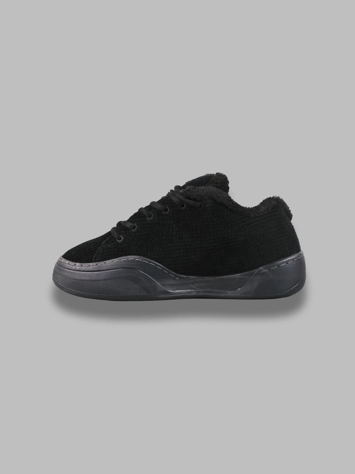 ERL suede vamp sneakers da uomo in Scarpe da Skateboard da uomo Drestige - Casamassima, commercioVirtuoso.it