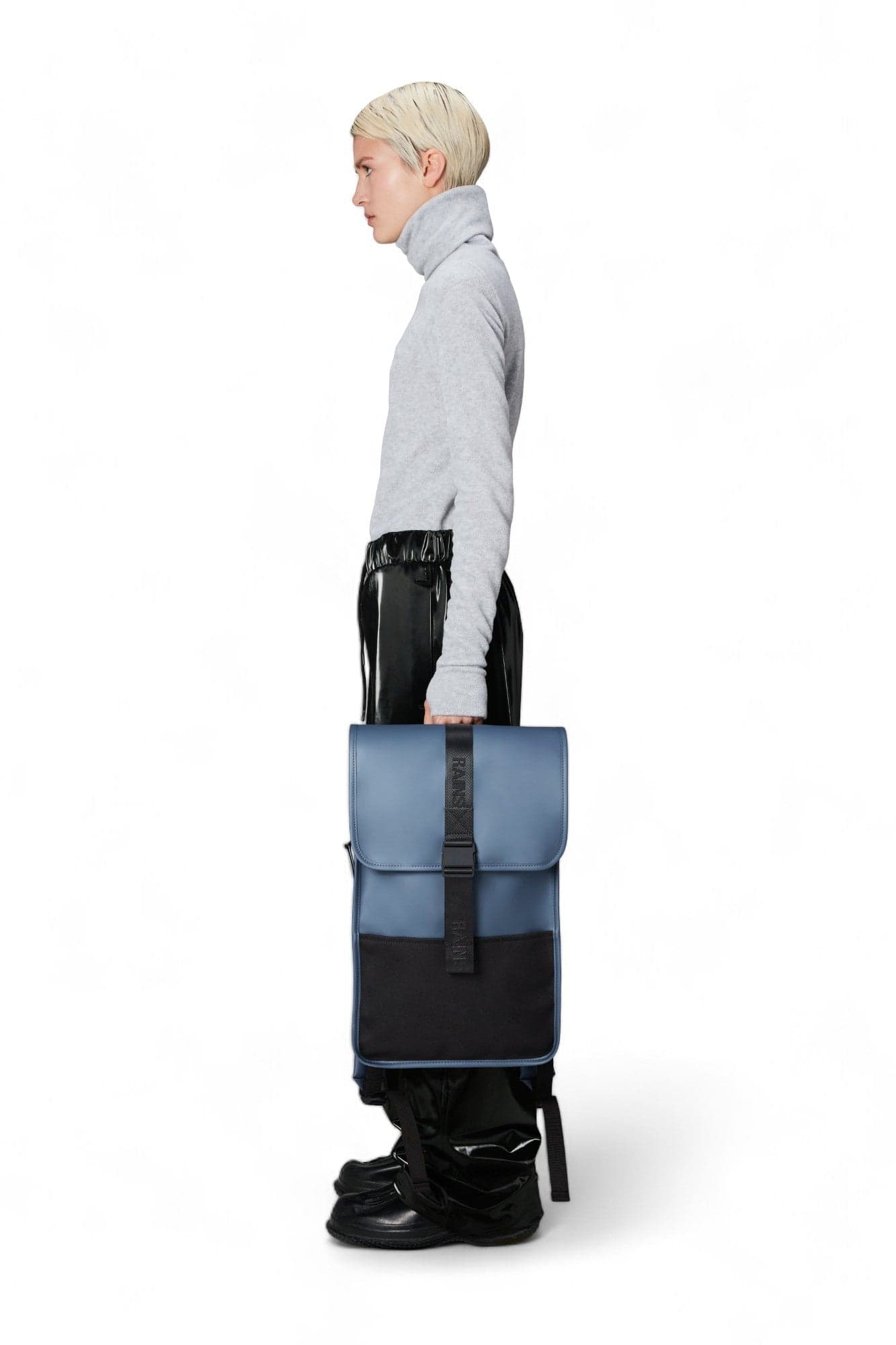RAINS Zaino Rains 14400 BAY da donna in Zaini Casual Drestige - Casamassima, commercioVirtuoso.it