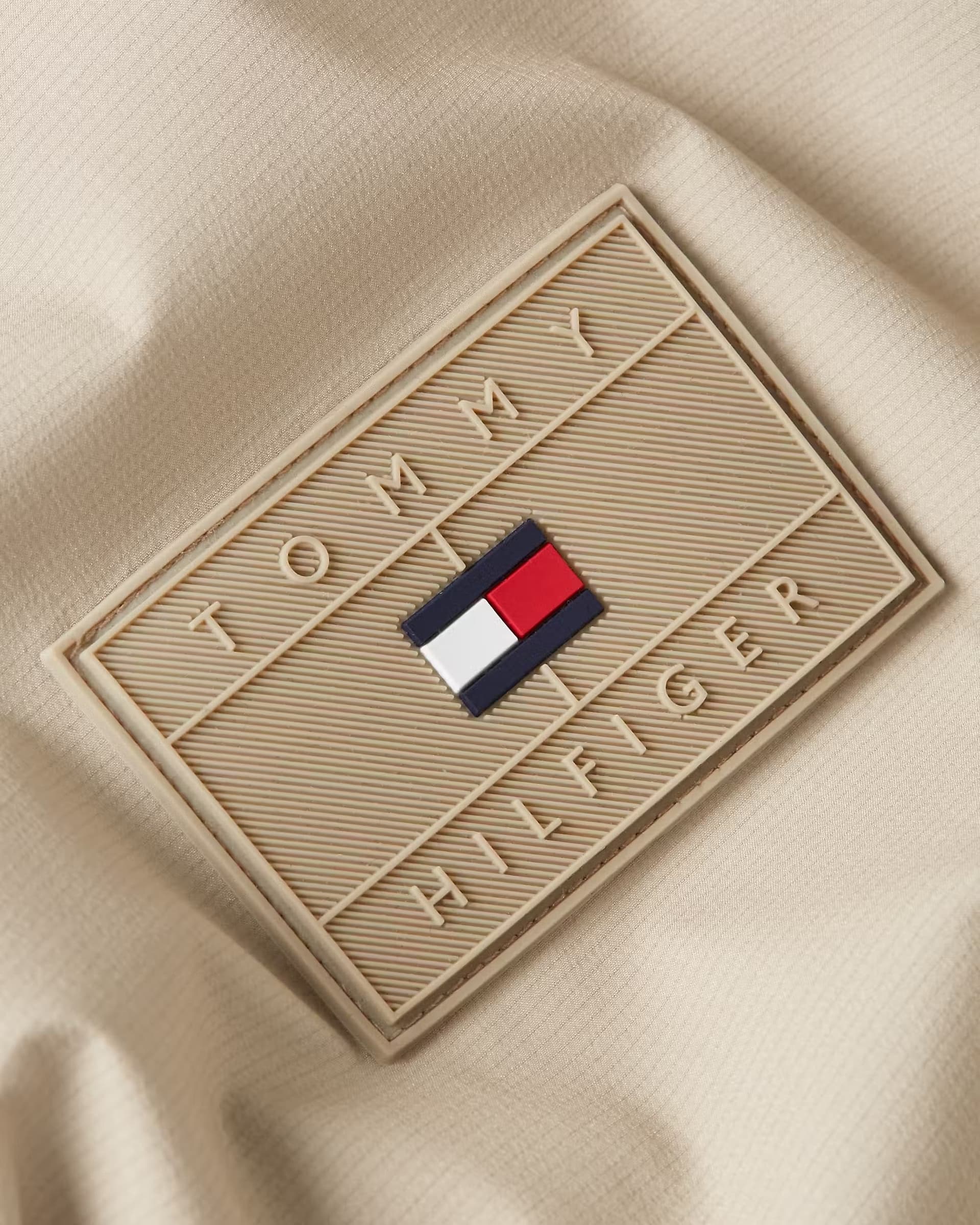 Tommy Hilfiger Giubbino Uomo MW0MW37646 RBT BEI da uomo in Giacche Drestige - Casamassima, commercioVirtuoso.it