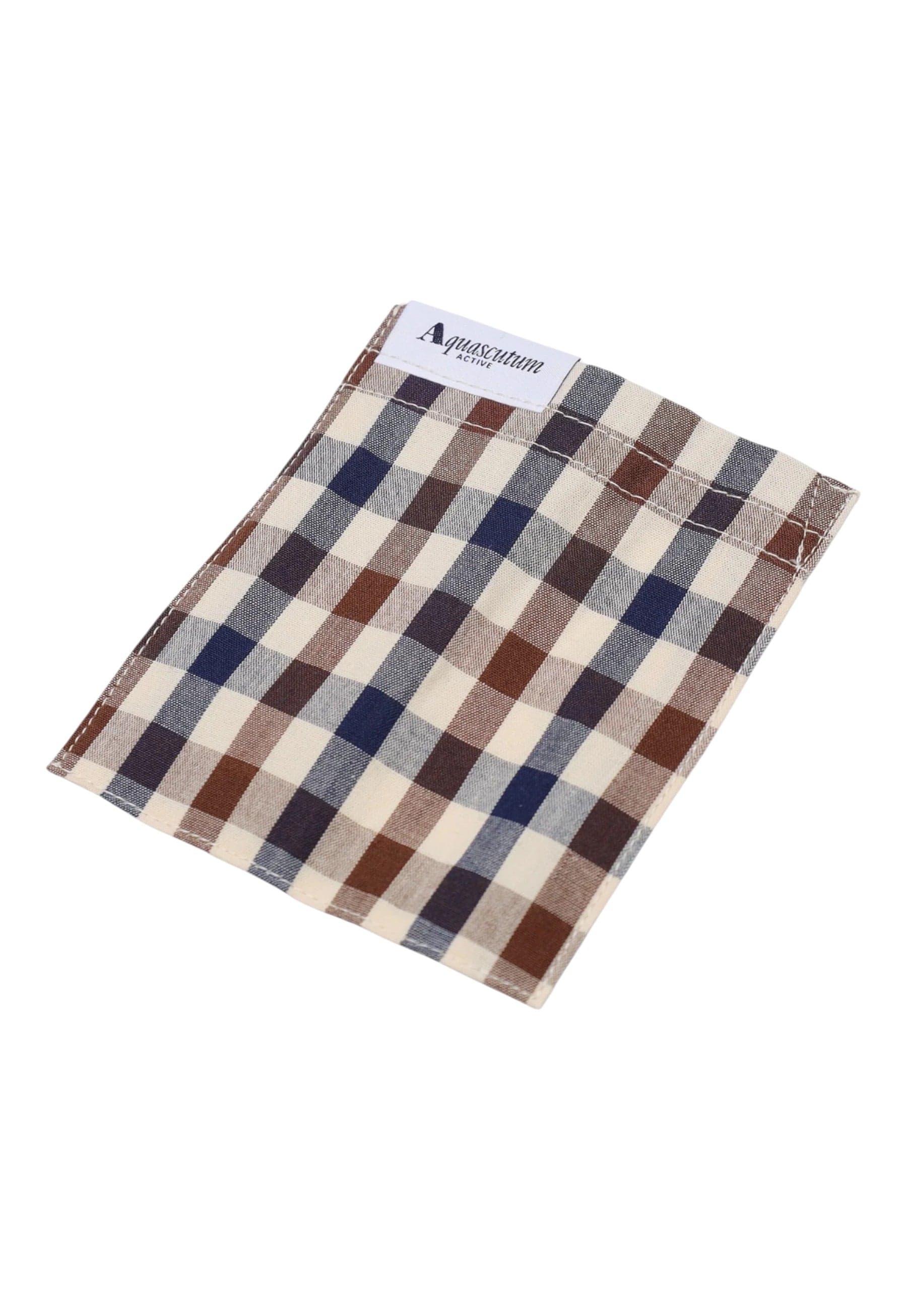 AQUASCUTUM T-shirt Uomo Aquascutum ICON TS009 02 WHITE da uomo in T-shirt Drestige - Casamassima, commercioVirtuoso.it