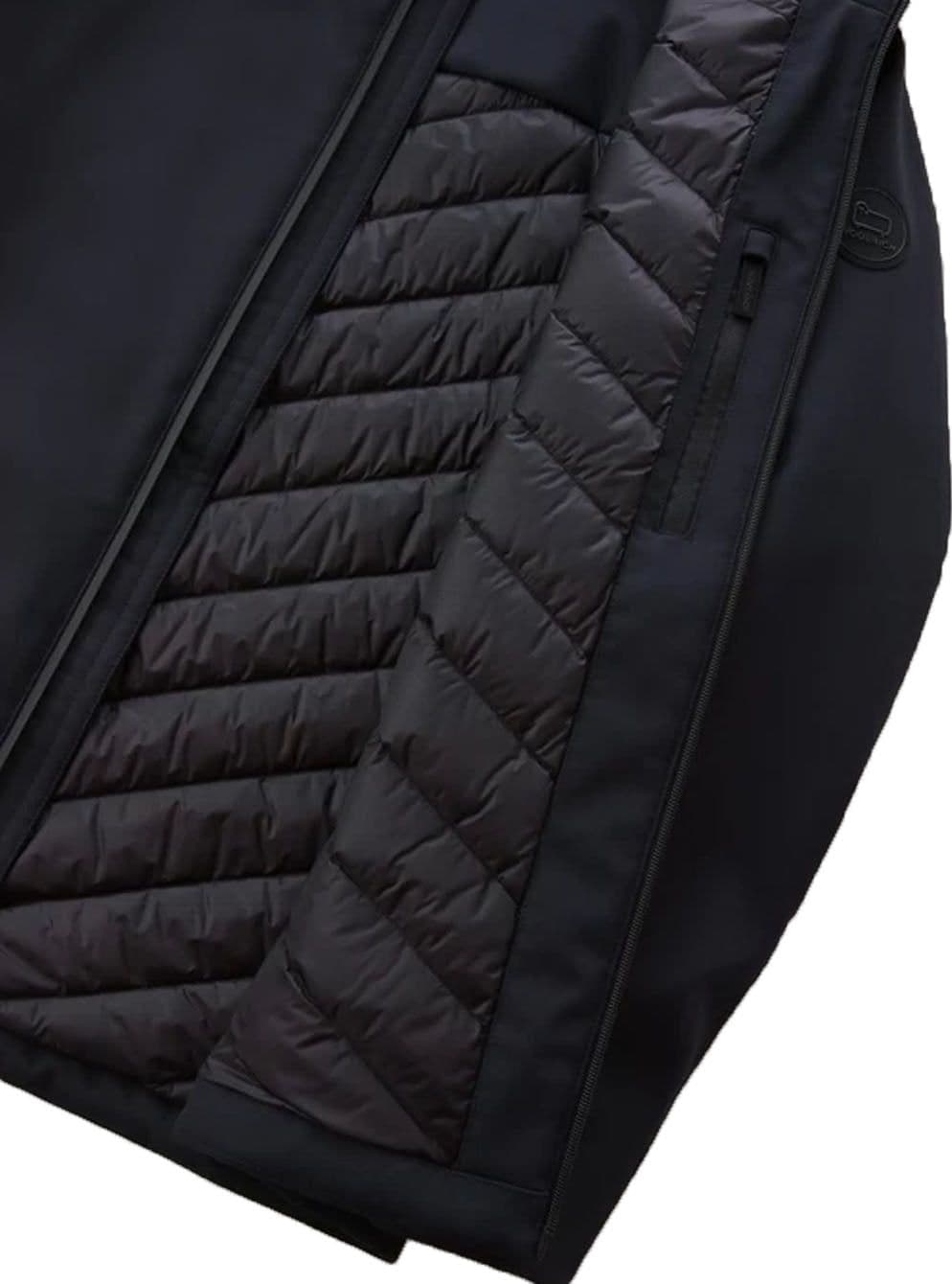 Woolrich - Ut2735 Pacific Soft Shell Jacket 100 WOOU0500MR da uomo in Giacche Drestige - Casamassima, commercioVirtuoso.it
