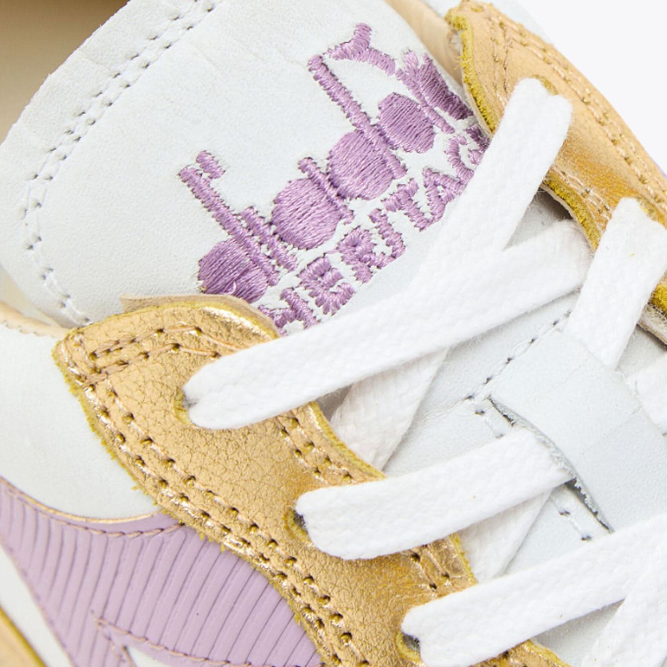 Diadora - Mi Basket Low Metal C5363 Bianco/oro 201.179034 da donna in Sneaker casual Drestige - Casamassima, commercioVirtuoso.it