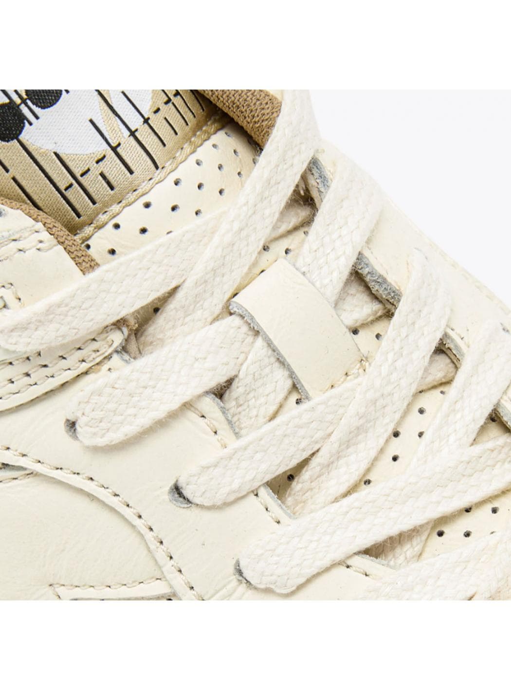Diadora - B. 560 Apulia Used Italia 20013 Bianco P. 201.179235 da donna in Sneaker casual Drestige - Casamassima, commercioVirtuoso.it