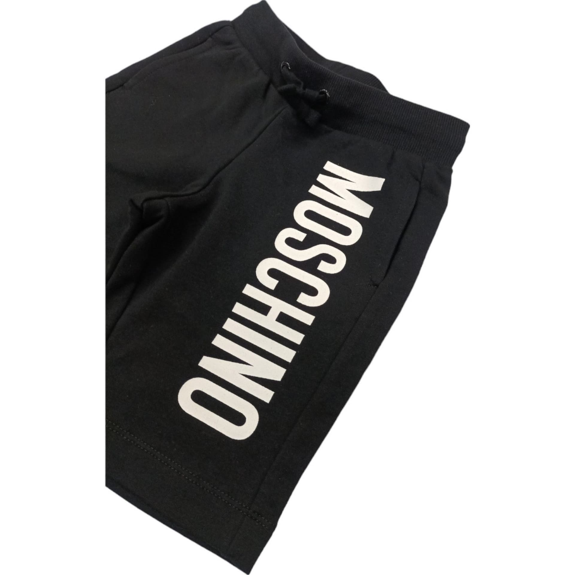 moschino Moschino - Shorts Nero 60100 HQQ007 LDA27 da bambino in Pantaloncini sportivi Drestige - Casamassima, commercioVirtuoso.it