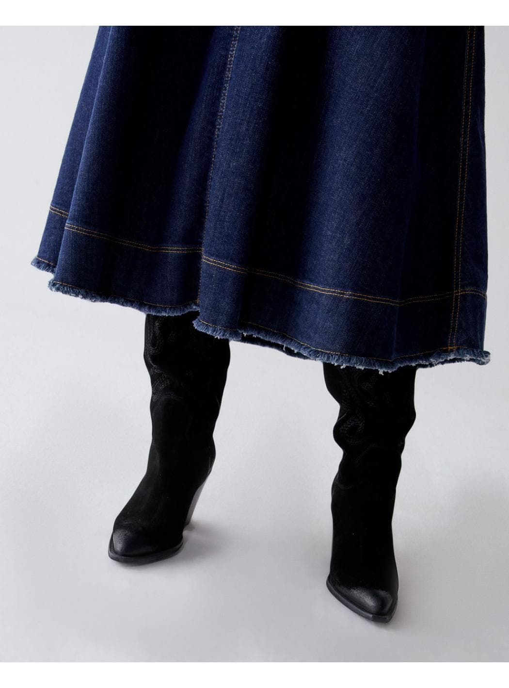 SHAFT Shaft - Gonna Jeans Lesley Stretch Used BI1DN6D2724 da donna in Bottoni Drestige - Casamassima, commercioVirtuoso.it