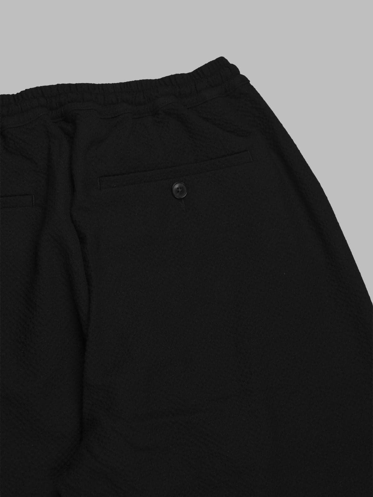 A KIND OF GUISE samurai trousers da uomo in Pantaloni Drestige - Casamassima, commercioVirtuoso.it