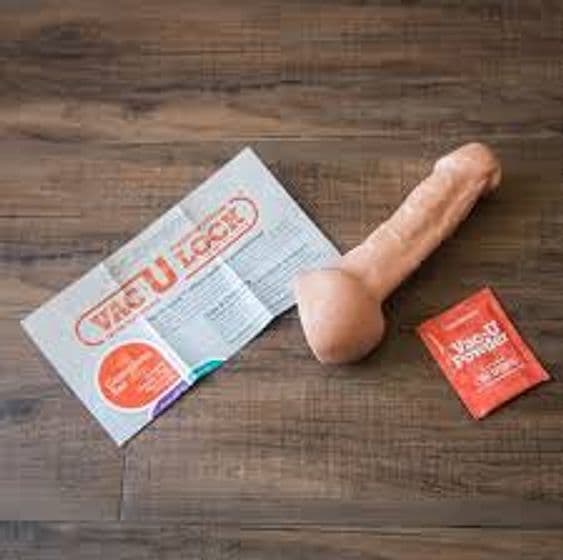 Dildo Docjohnson 7 in 17,8 cm realistico Made in USA completo di palle anche per strapon in prodotto Erosdom - Palmi, commercioVirtuoso.it