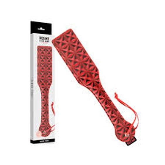Sculacciatore paddle Diamond Begme Red spanking frustino sexy sadomaso rosso in prodotto Erosdom - Palmi, commercioVirtuoso.it