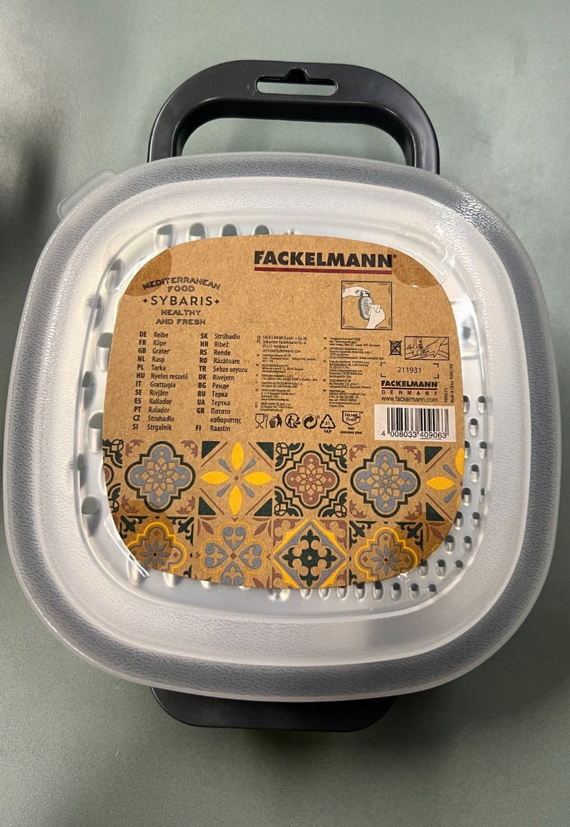 FACKELMANN - GRATTUGIA CON CONTENITORE 25x19x6 CM in Grattugie Stockdoc - Terni, commercioVirtuoso.it