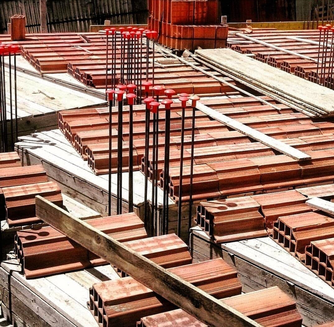 Tappo di protezione a fungo in plastica per sbarre sporgenti da cantiere in Reti di acciaio zincato La Zappa - Altamura, commercioVirtuoso.it