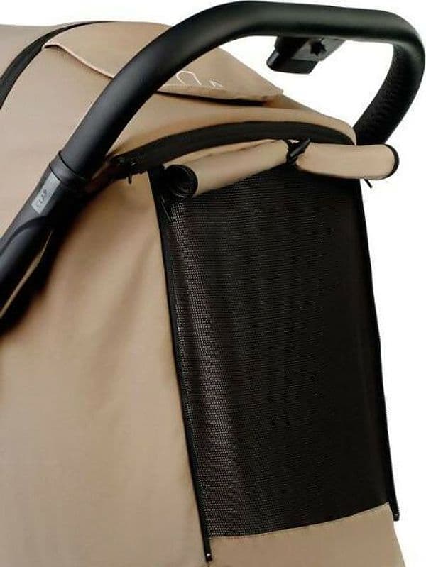 JANE' Passeggino CLAP - colore DESERT - con telaio in alluminio robusto, chiusura automatica e compatta, dimensioni adatte alle cabine degli aerei, adatto dalla nascita fino a 26 kg, con sospensioni su 4 ruote e finiture in similpelle in Passeggini compatti Sanitaria Gioia del Bimbo - Villa San Giovanni, commercioVirtuoso.it