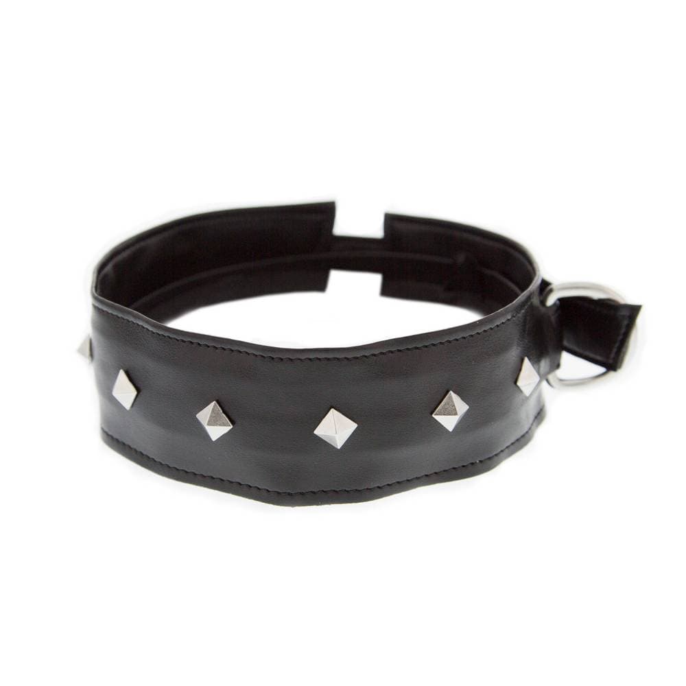 Collare donna con borchie nero Guilty Pleasure bondage fetish BDSM pelle PU in prodotto Erosdom - Palmi, commercioVirtuoso.it