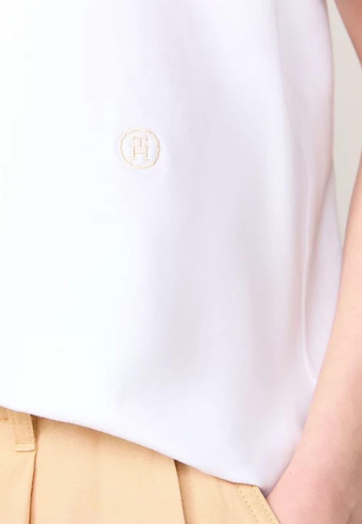 Tommy Hilfiger T-SHIRT RLX LIGHT CTN INTERLOCK C-NK SS da donna in T-shirt Drestige - Casamassima, commercioVirtuoso.it