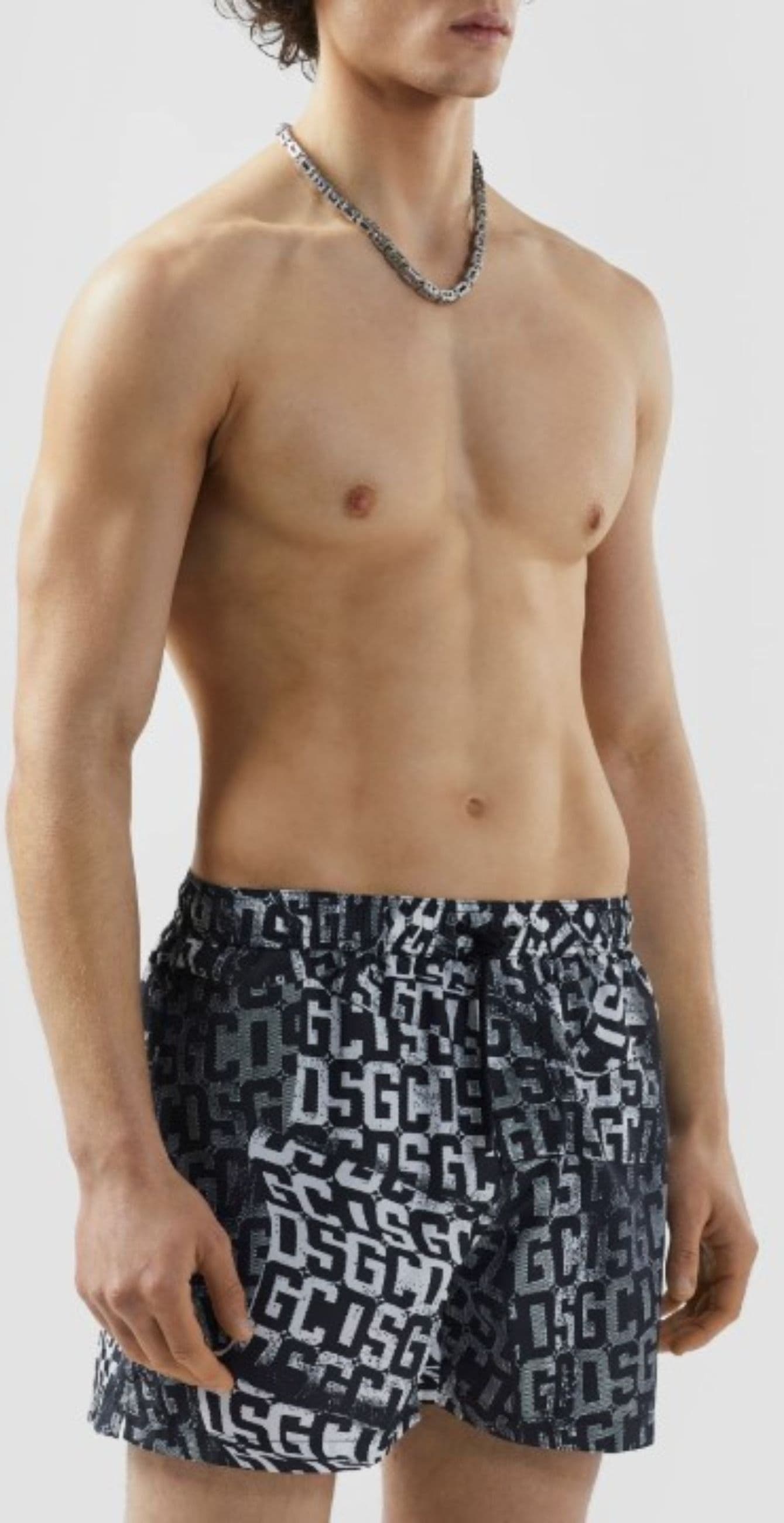GCDS COSTUME ESSENTIALS MONOGRAM SWIMSHORTS da uomo in Pantaloncini e calzoncini Drestige - Casamassima, commercioVirtuoso.it
