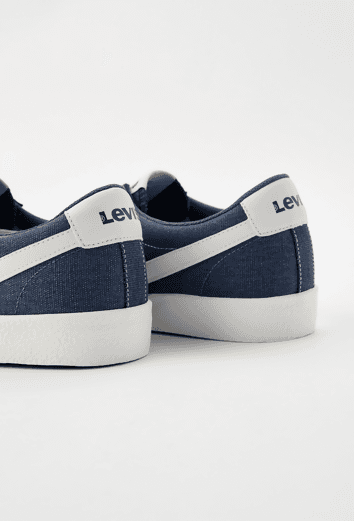 Scarpe Levi's per uomo colore blu jeans, sneakers in tessuto simil pelle con grip antiscivolo in Sneaker casual Loweconomy - Marineo, commercioVirtuoso.it