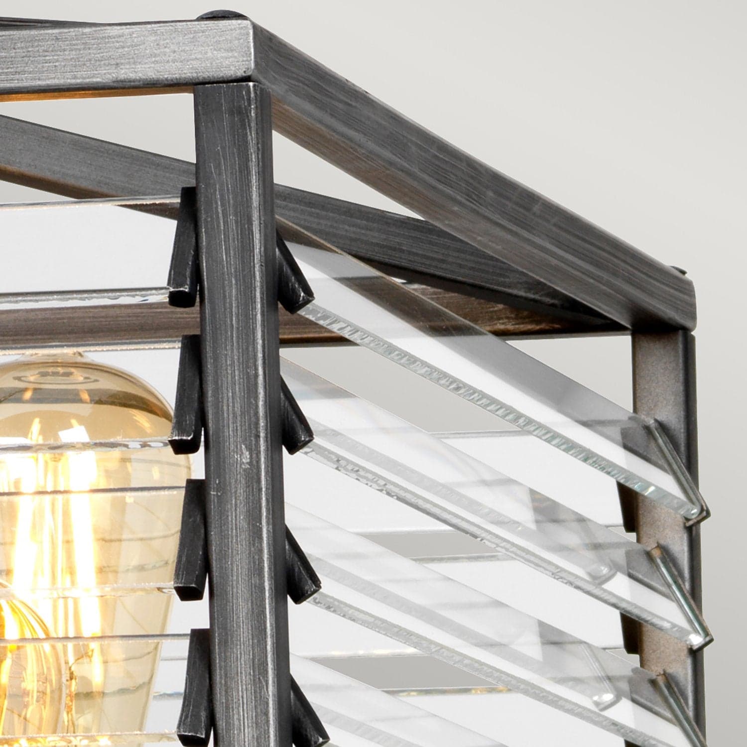 Lampadario Industrial Nordico Louvre Acciaio Ccanna Di Fucile Vetro 6 Luci E27 in Lampade a sospensione LuceArt - Montecorvino Pugliano, commercioVirtuoso.it