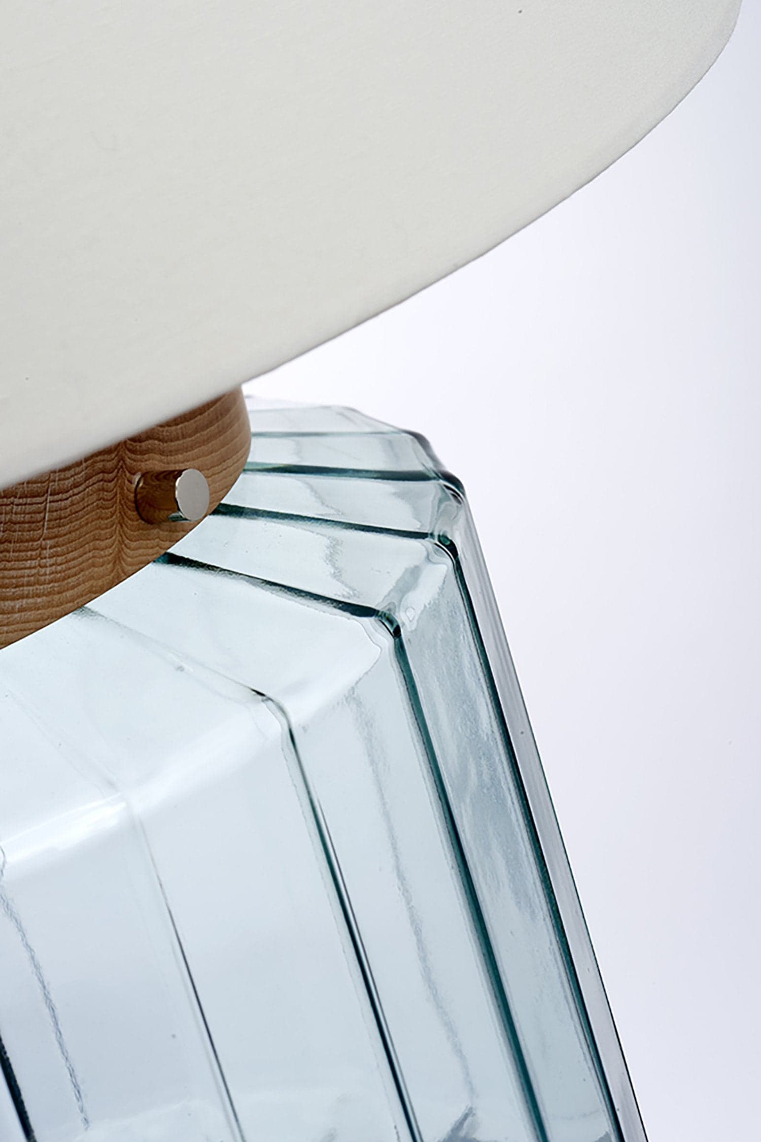 Lampada Da Scrivania Contemporanea Luga Acciaio Vetro Trasparente 1 Luce E27 in Lampade da tavolo e abat-jour LuceArt - Montecorvino Pugliano, commercioVirtuoso.it