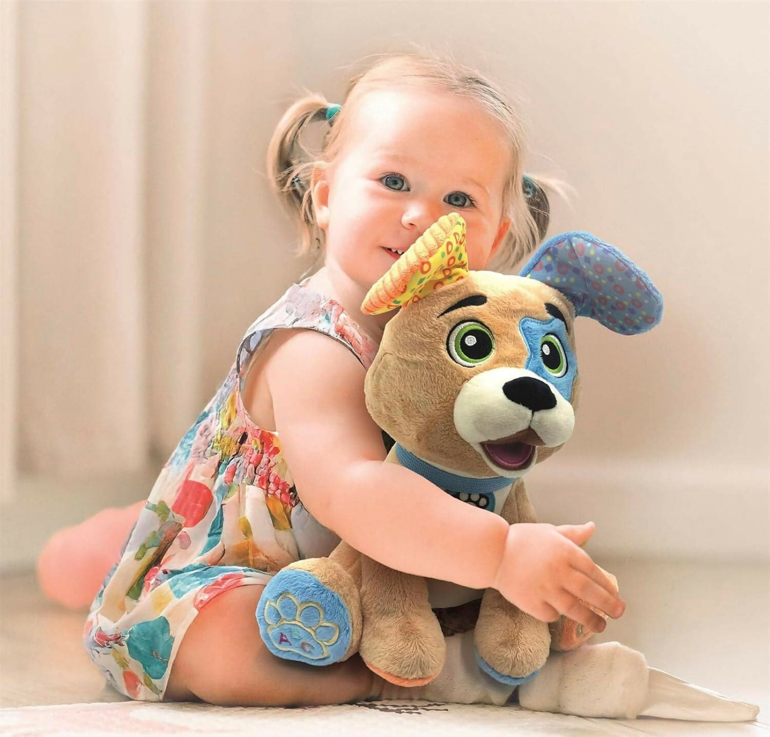 CLEMENTONI - Clementoni Baby - Timmy Parla Gioca Canta - Peluche Interattivo Parlante in Italiano per Bambini di 12+ Mesi, Stimola lo Sviluppo Sensoriale e Cognitivo, Lingua Italiana, 17583 in Giochi musicali Sanitaria Gioia del Bimbo - Villa San Giovanni, commercioVirtuoso.it