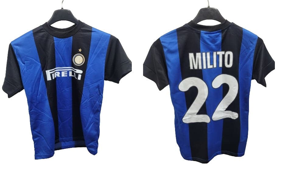 Maglia Inter Milito in Magliette Il Distintivo - Pesaro, commercioVirtuoso.it