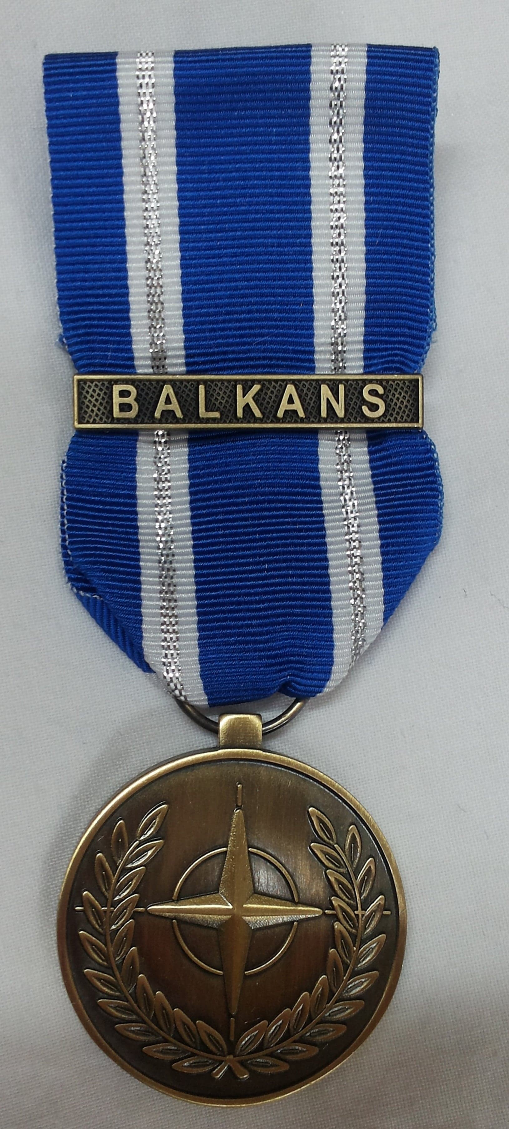 Balkans NATO - Nastro / nastrino / medaglia in Medaglie Il Distintivo - Pesaro, commercioVirtuoso.it