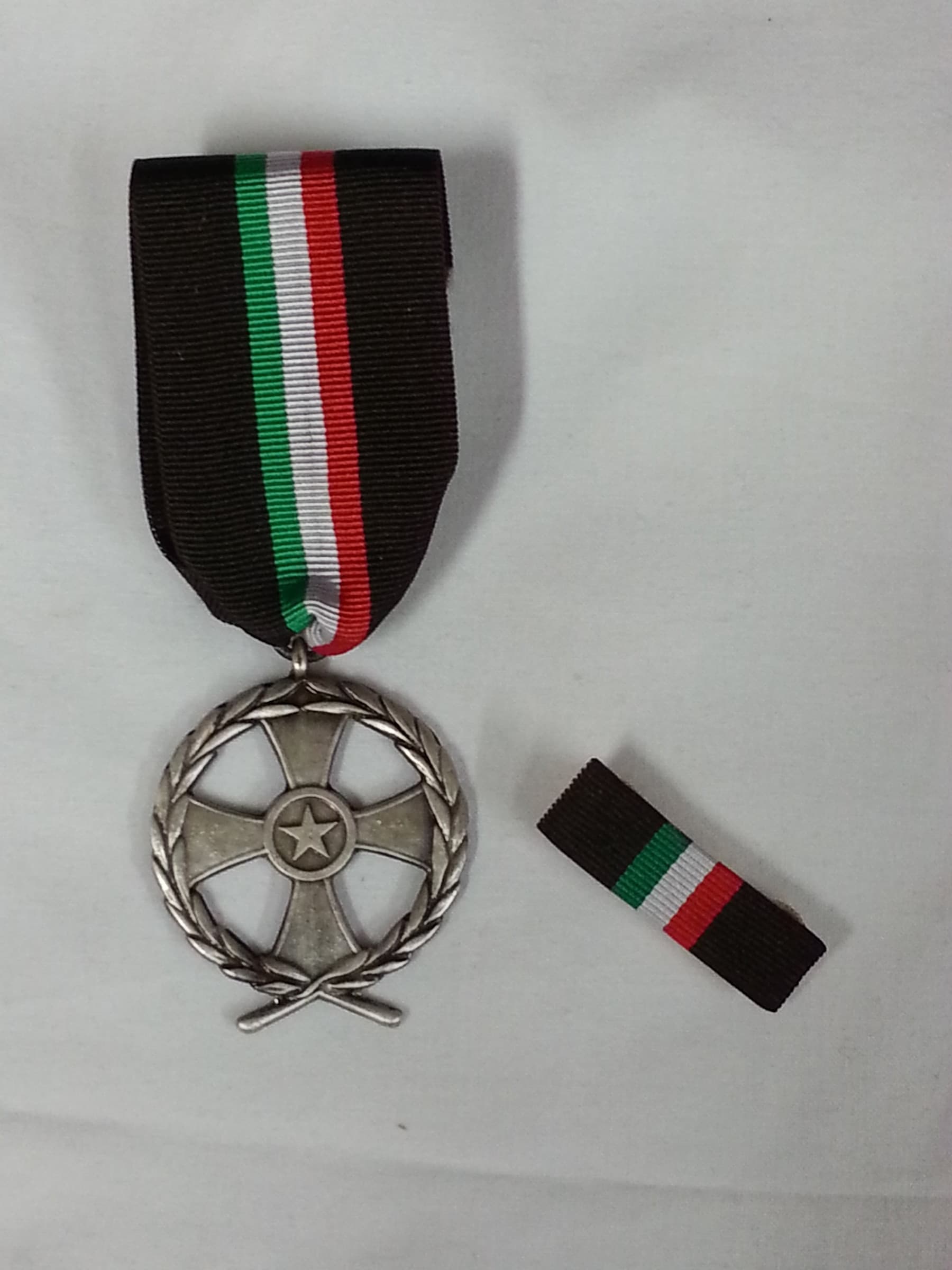 Kit completo Medaglia Iraq Macedonia Antica Babilonia in Medaglie Il Distintivo - Pesaro, commercioVirtuoso.it