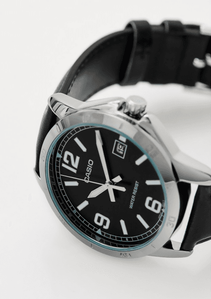 Orologio Casio per uomo, MTP-V004L-1B, cinturino in pelle nero, quadrante nero con segna data in Orologi da polso Loweconomy - Marineo, commercioVirtuoso.it