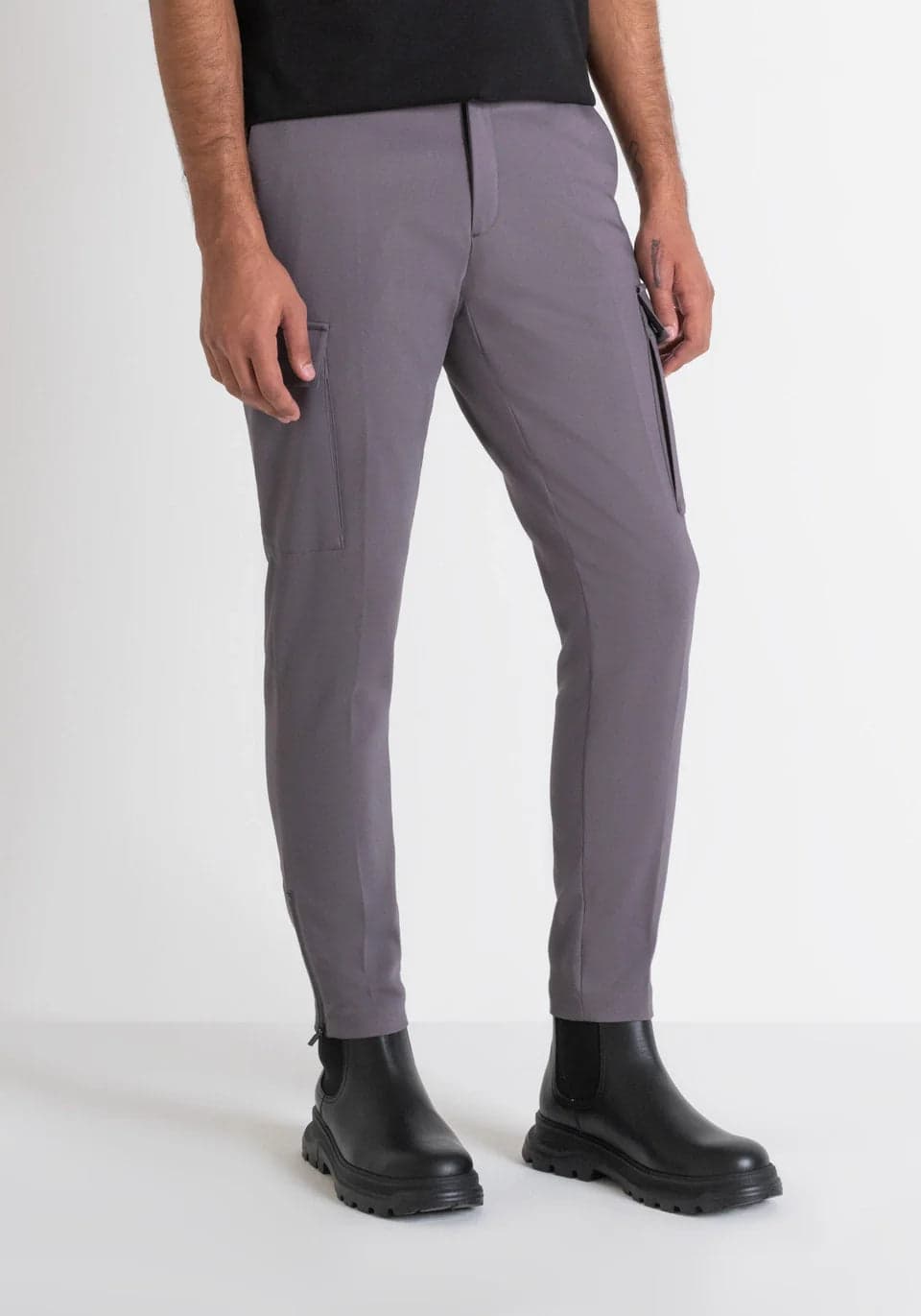 Pantaloni 9000 in Pantaloni Kanal 32 - Santa Maria di Licodia, commercioVirtuoso.it