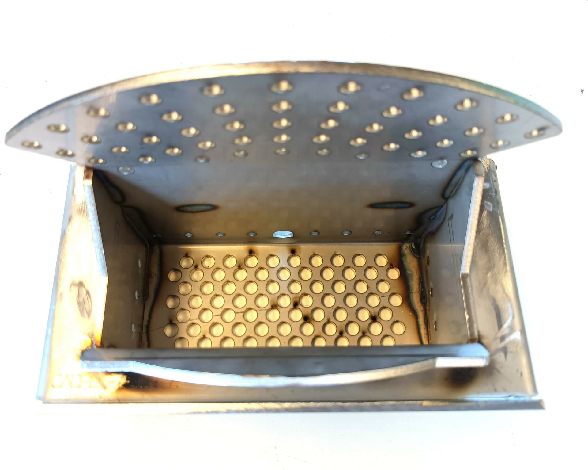 Braciere CADEL compatibile in ACCIAO AISI 304 cod.4D2401316004 Ricambio per Stufe a Pellet CADEL Alta Temperatura mod. FAMILY in Impianti di riscaldamento a pellet La Bottega dei Ricambi - San Cesareo, commercioVirtuoso.it