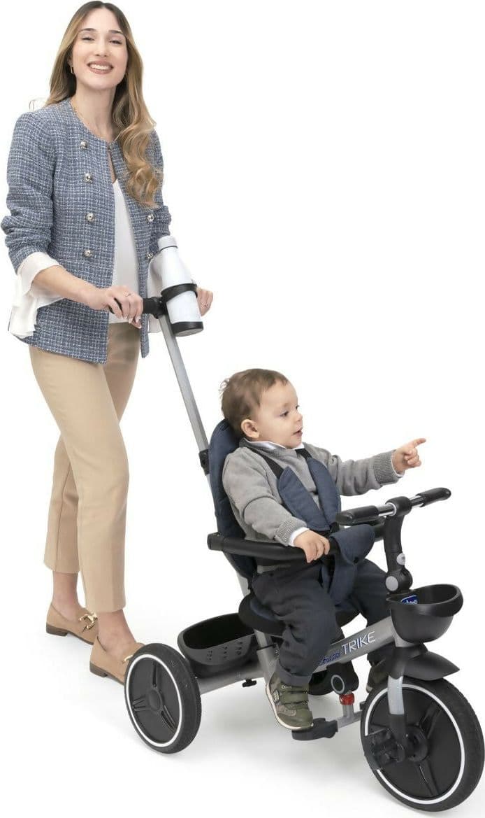 CHICCO Triciclo Evolutivo Bambini 4in1 segue la crescita del bambino - Telaio in Metallo - Ruote in Gomma EVA - Cintura a 4 Punti - Maniglione Telescopico e Cappottina Rimovibili - Passeggino con Seduta Reversibile - Cestino - colore BLU in Bici per bambini Sanitaria Gioia del Bimbo - Villa San Giovanni, commercioVirtuoso.it