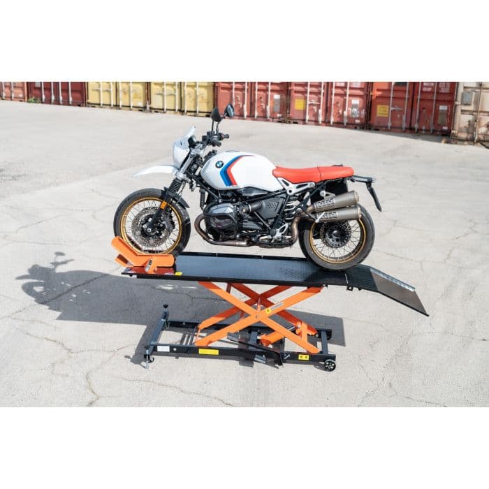 Ponte moto Sollevatore idraulico per moto e scooter con pompa a pedale - 450 kg in Pedane sollevamento moto CarrelloDigitale.it - Seclì, commercioVirtuoso.it