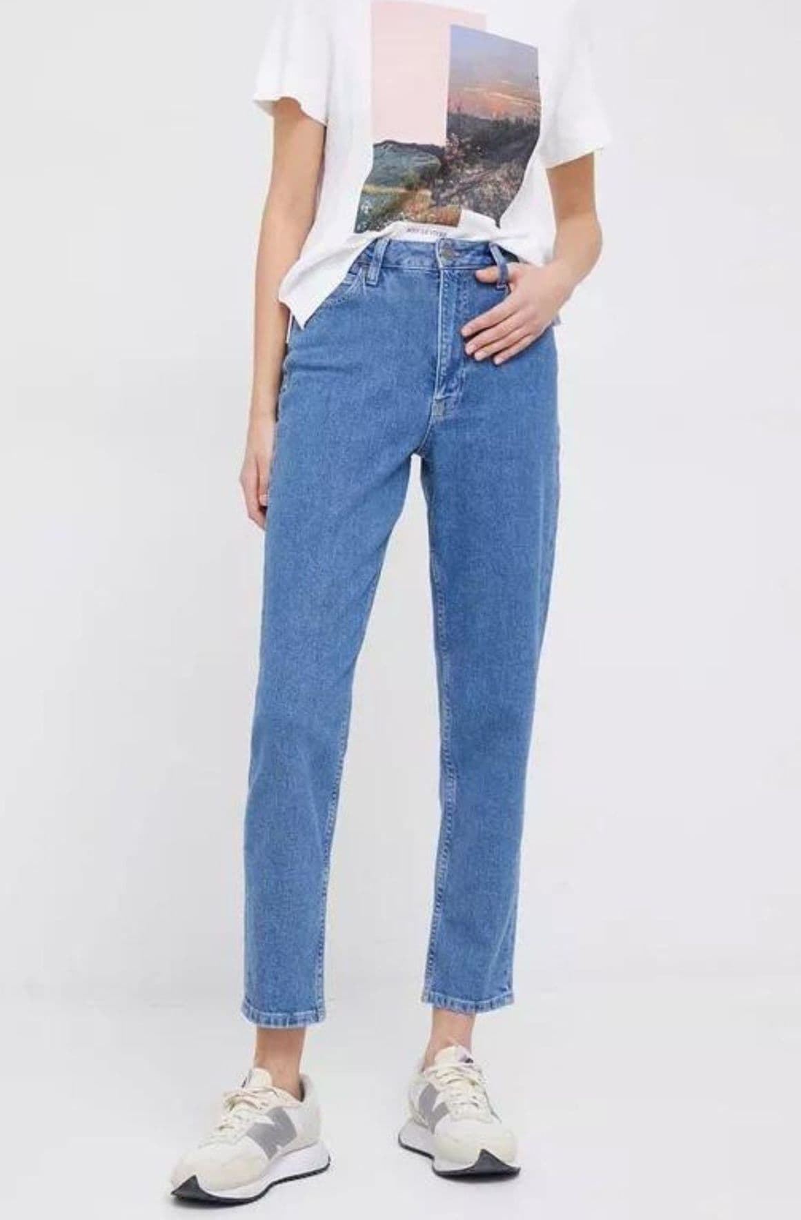 calvin klein jeans HIGH RISE TAPERED-MID BLUE da donna in Jeans Drestige - Casamassima, commercioVirtuoso.it