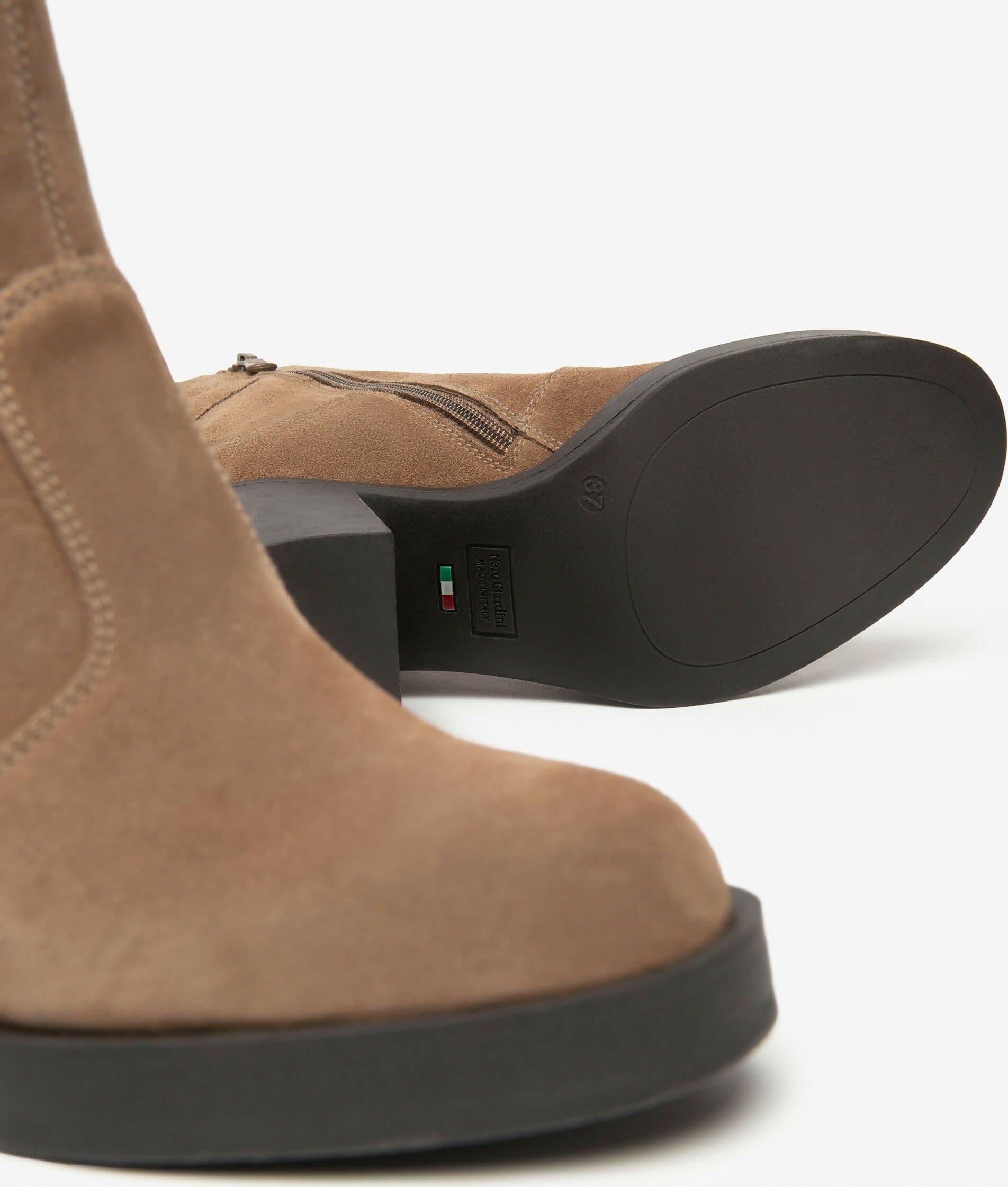 Nero Giardini Donna Stivaletti in Suede I513892D in Stivali Cantali Calzature - Randazzo, commercioVirtuoso.it