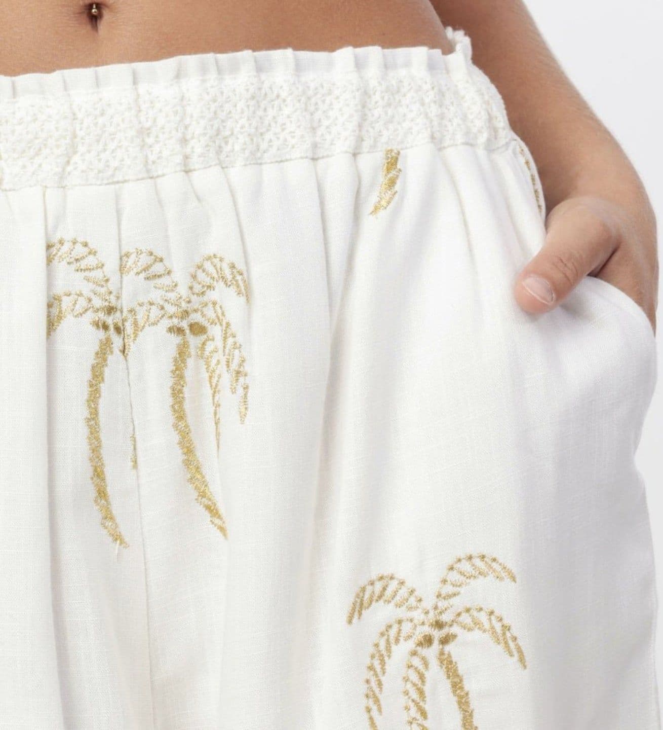 Pantaloncini Donna Admas 19942 Golden Palms in Lino e Viscosa in Autocategorizzazione The King Luxury - San Marcellino, commercioVirtuoso.it