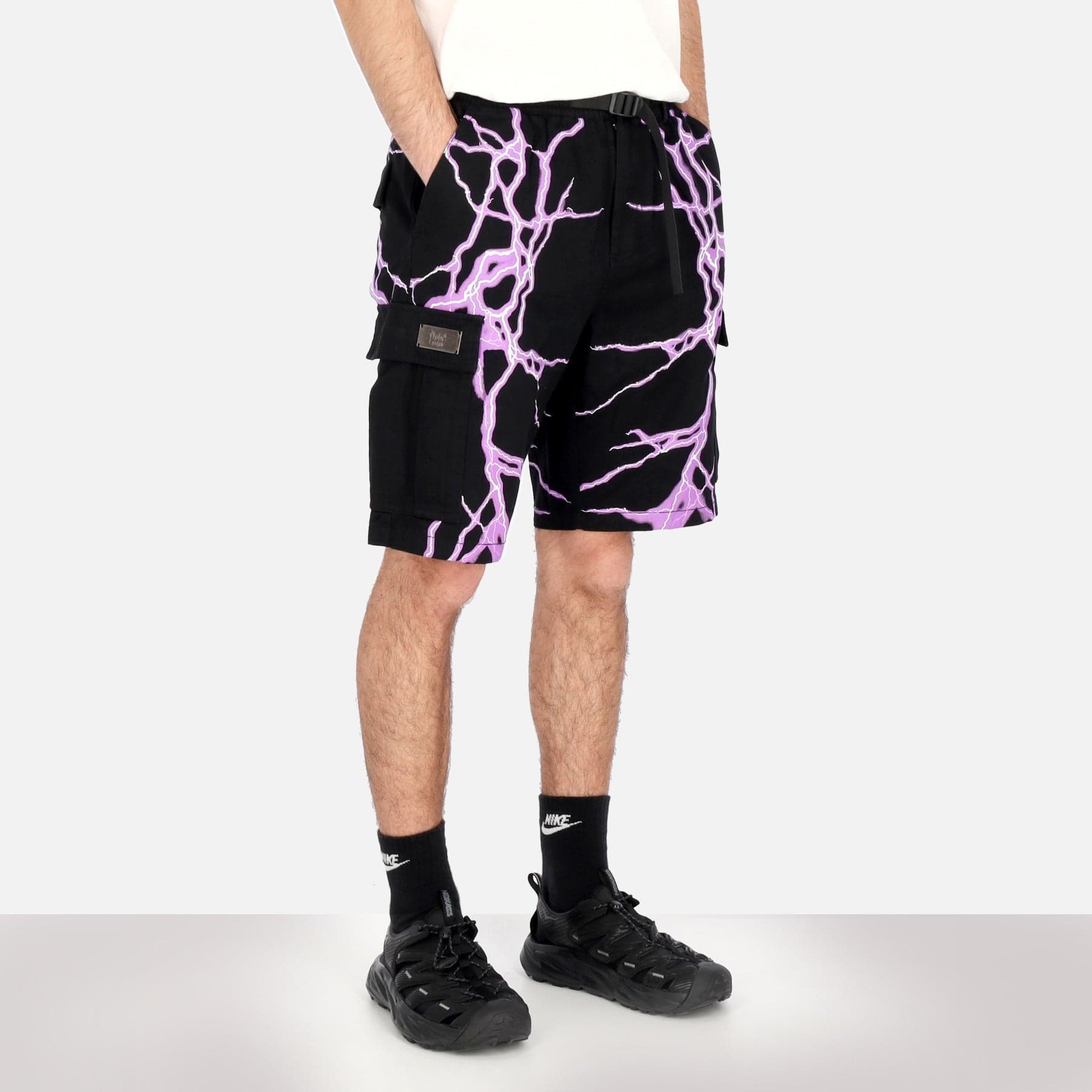 PHOBIA Pantalone Corto Uomo Lateral Lightning Cargo Shorts Black/purple da uomo in Pantaloncini Drestige - Casamassima, commercioVirtuoso.it