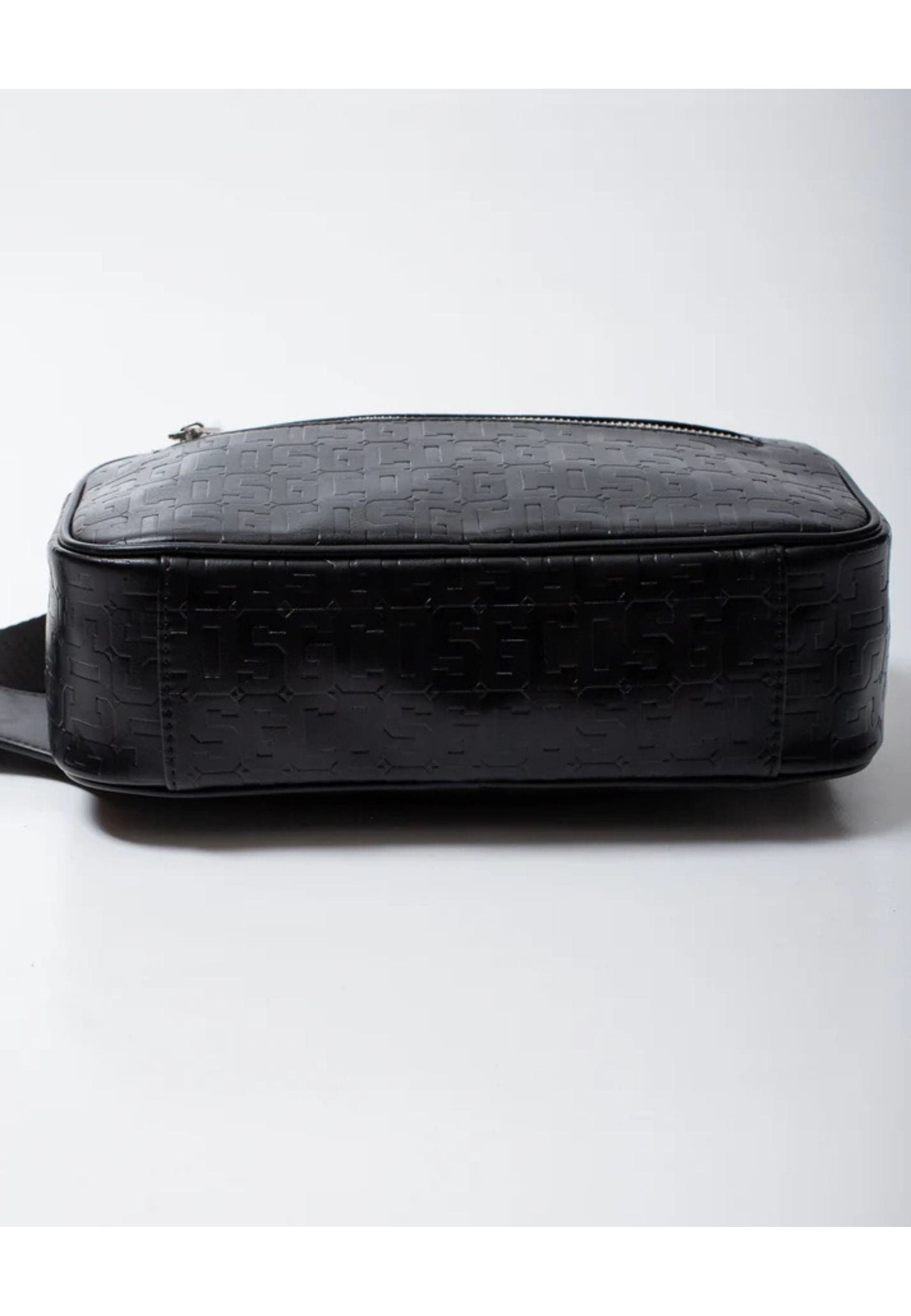 GCDS TRACOLLA FANNYPACK da uomo in Borse a spalla Drestige - Casamassima, commercioVirtuoso.it