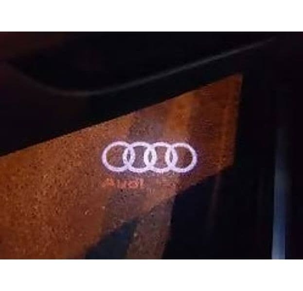 Luci di cortesia sotto porta per AUDI A1 A3 A4 A6 Q3 in Stemmi ed emblemi Qibweb.it - San Giorgio a Cremano, commercioVirtuoso.it