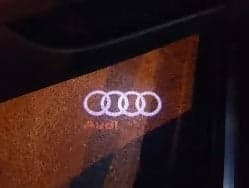 Luci di cortesia sotto porta per AUDI A1 A3 A4 A6 Q3 in Stemmi ed emblemi Qibweb.it - San Giorgio a Cremano, commercioVirtuoso.it