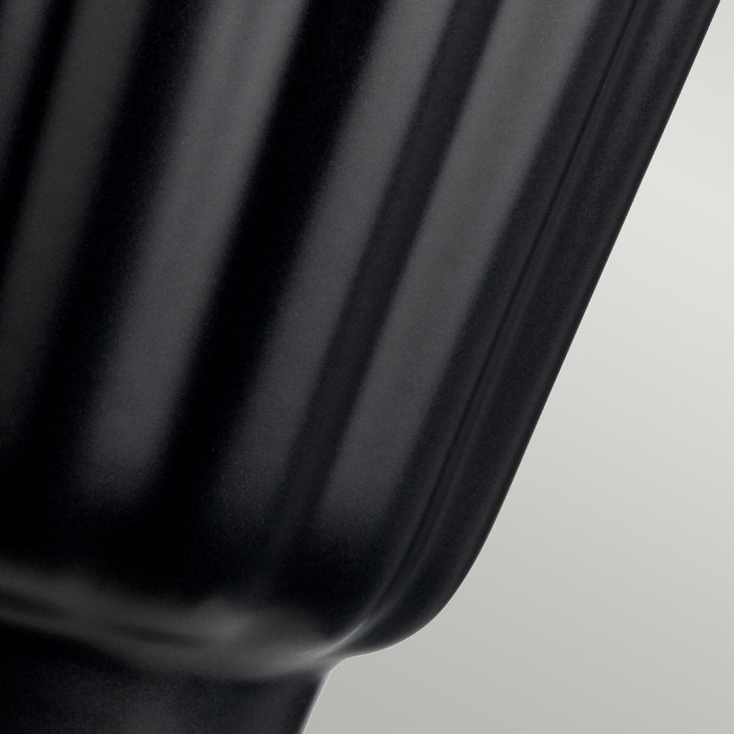 Lampada Da Scrivania Contemporanea Bexley Porcellana Nero Nichel 1 Luce E27 in Lampade da lavoro LuceArt - Montecorvino Pugliano, commercioVirtuoso.it