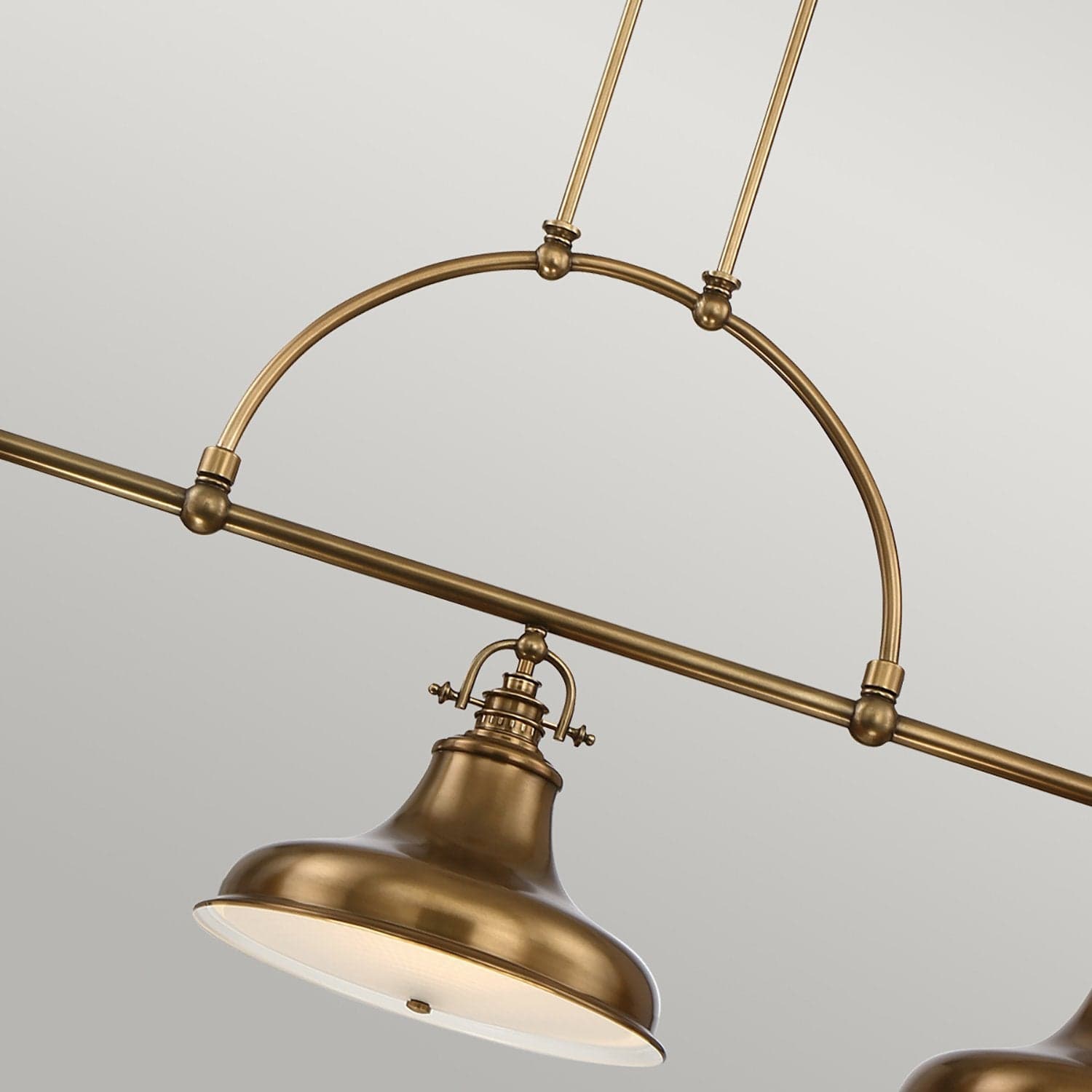Lampadario Industrial Nordico Emery Metallo Ottone Anticato 3 Luci E27 in Lampade a sospensione LuceArt - Montecorvino Pugliano, commercioVirtuoso.it