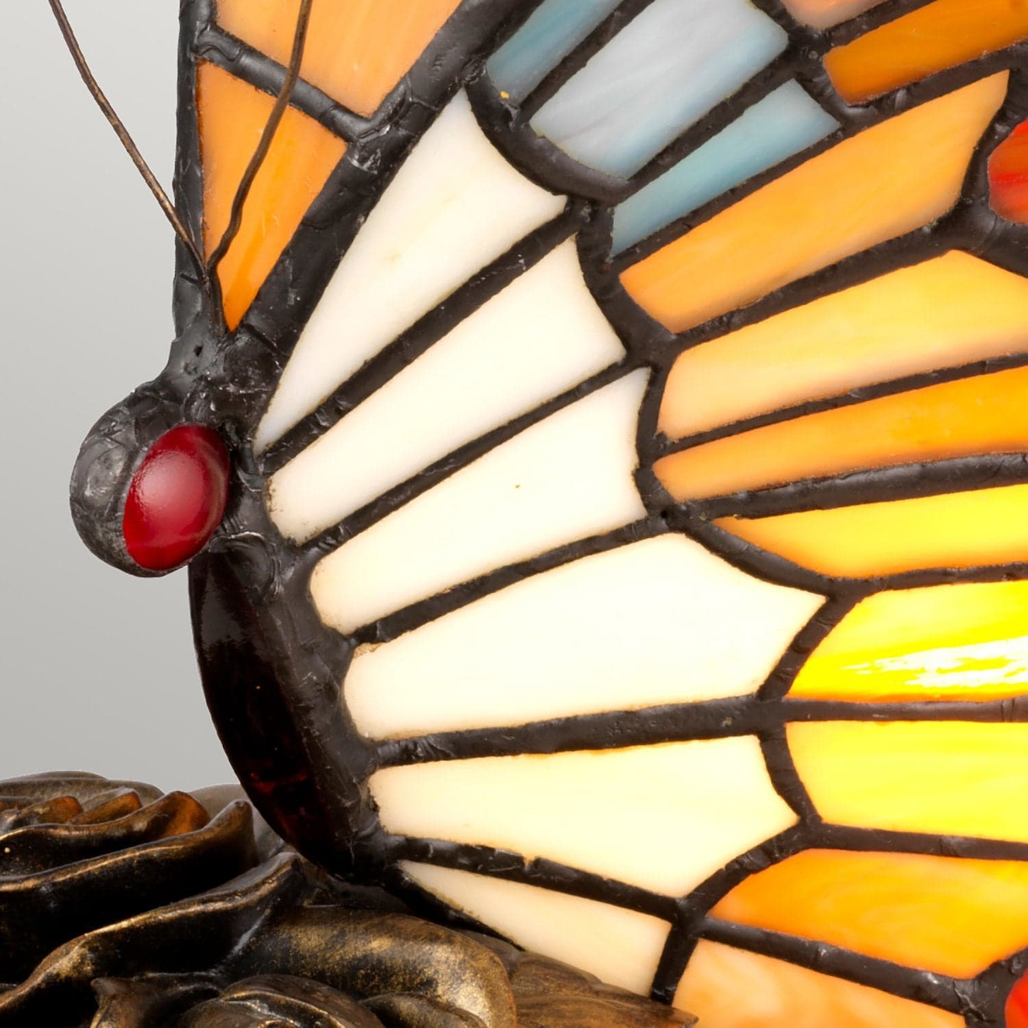 Abatjour Tiffany Tiffany Animal Lamps Vetro 1 Luce G9 3 Ledw 3000K 240Lm in Lampade da tavolo e abat-jour LuceArt - Montecorvino Pugliano, commercioVirtuoso.it