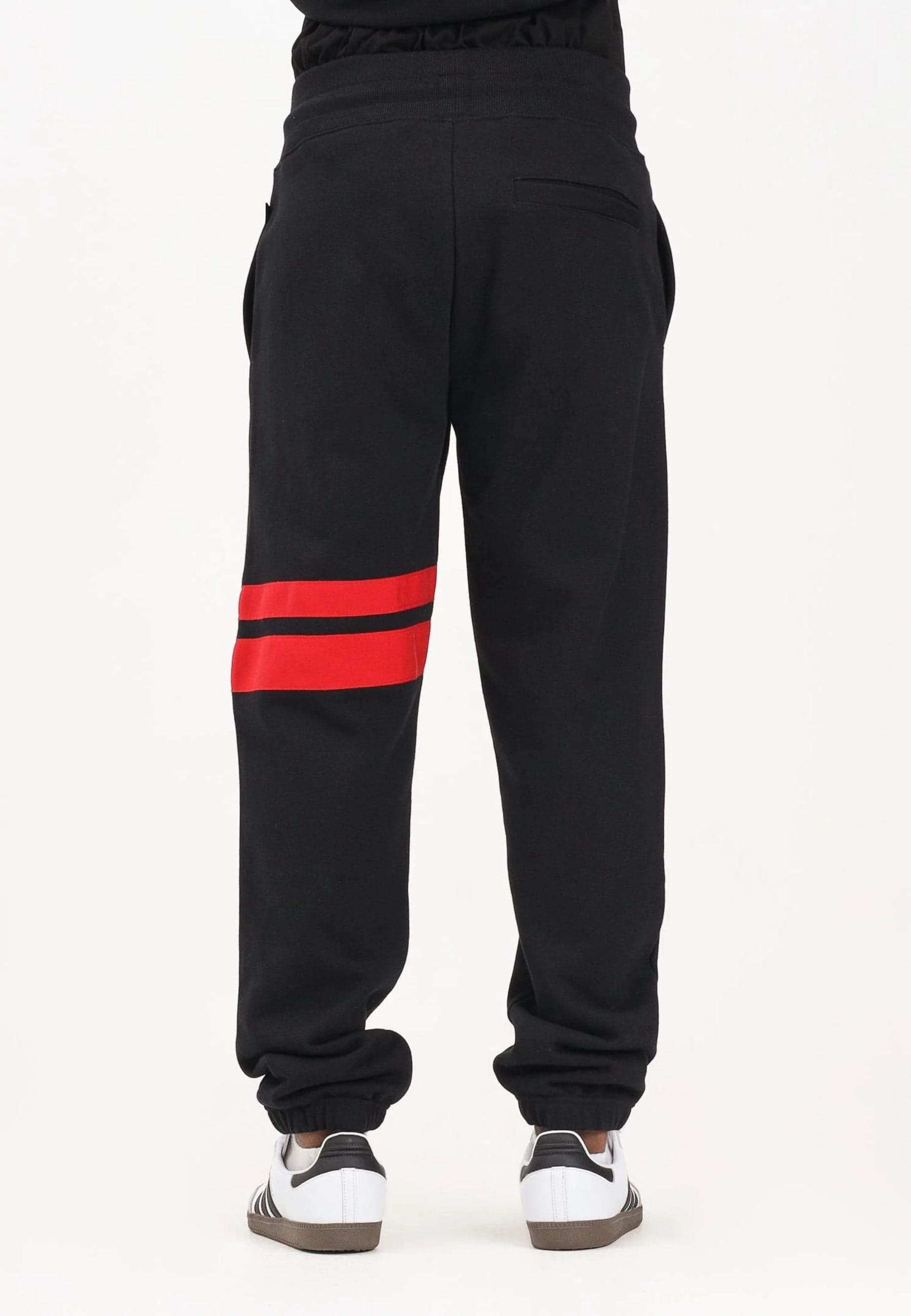 GCDS PANTALONE LOGO REGULAR SWEATPANTS da uomo in Pantaloni sportivi Drestige - Casamassima, commercioVirtuoso.it