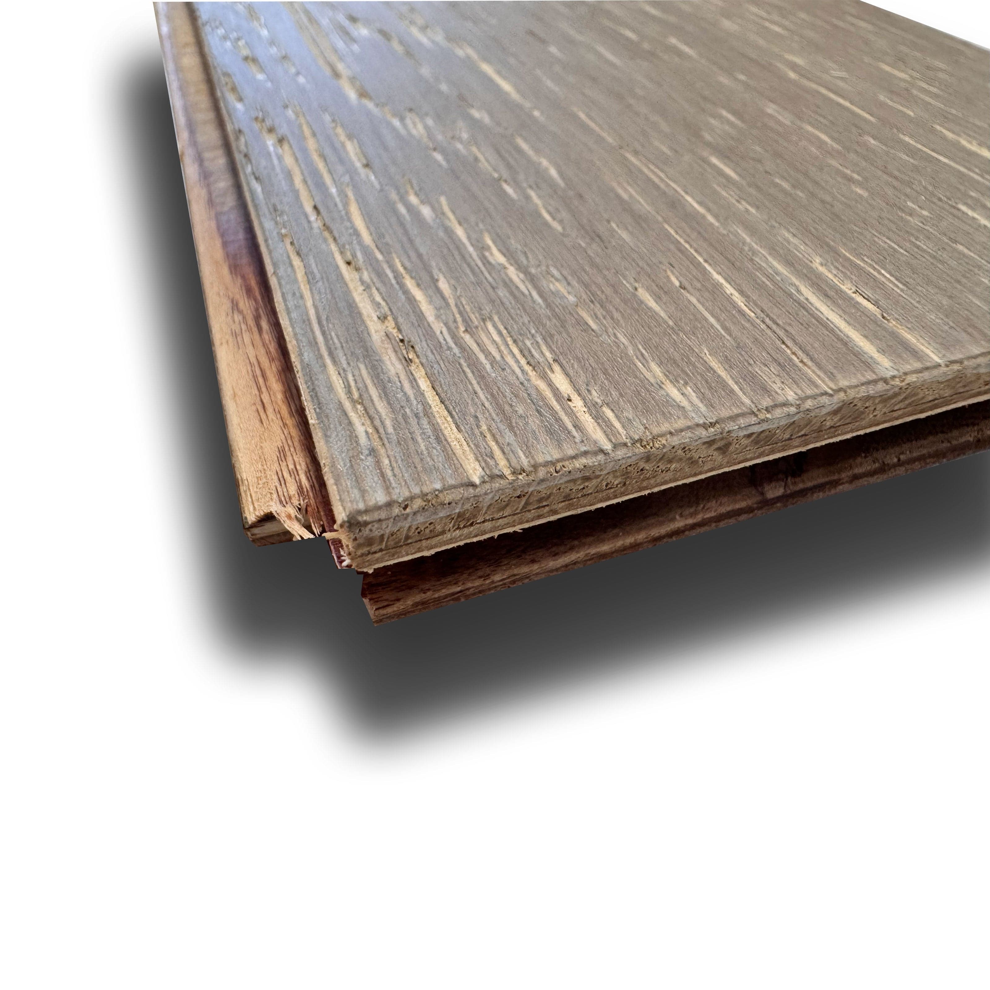 €24,99MQ *MEGA STOCK* Lotto da 28mq di parquet prefinito ROVERE LUNA 12x90x600mm (3 nobile) decapato, spazz, bisell. - Eternal Parquet