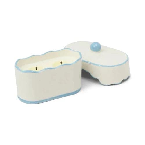 Candela in ceramica Cherie da 155 g (5,5 oz) - Blu - Lavanda e timo in Autocategorizzazione Più Di Più Ideas - Casalnuovo di Napoli, commercioVirtuoso.it