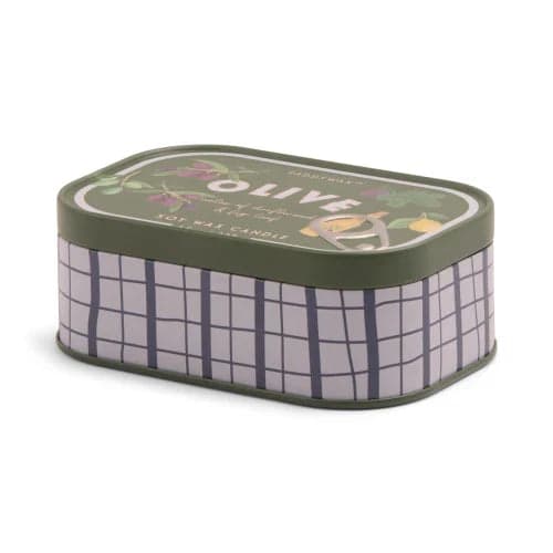 Candela in latta stampata Bistro da 127 g (4,5 oz) con motivo a olive - Fico e Oliva in Autocategorizzazione Più Di Più Ideas - Casalnuovo di Napoli, commercioVirtuoso.it