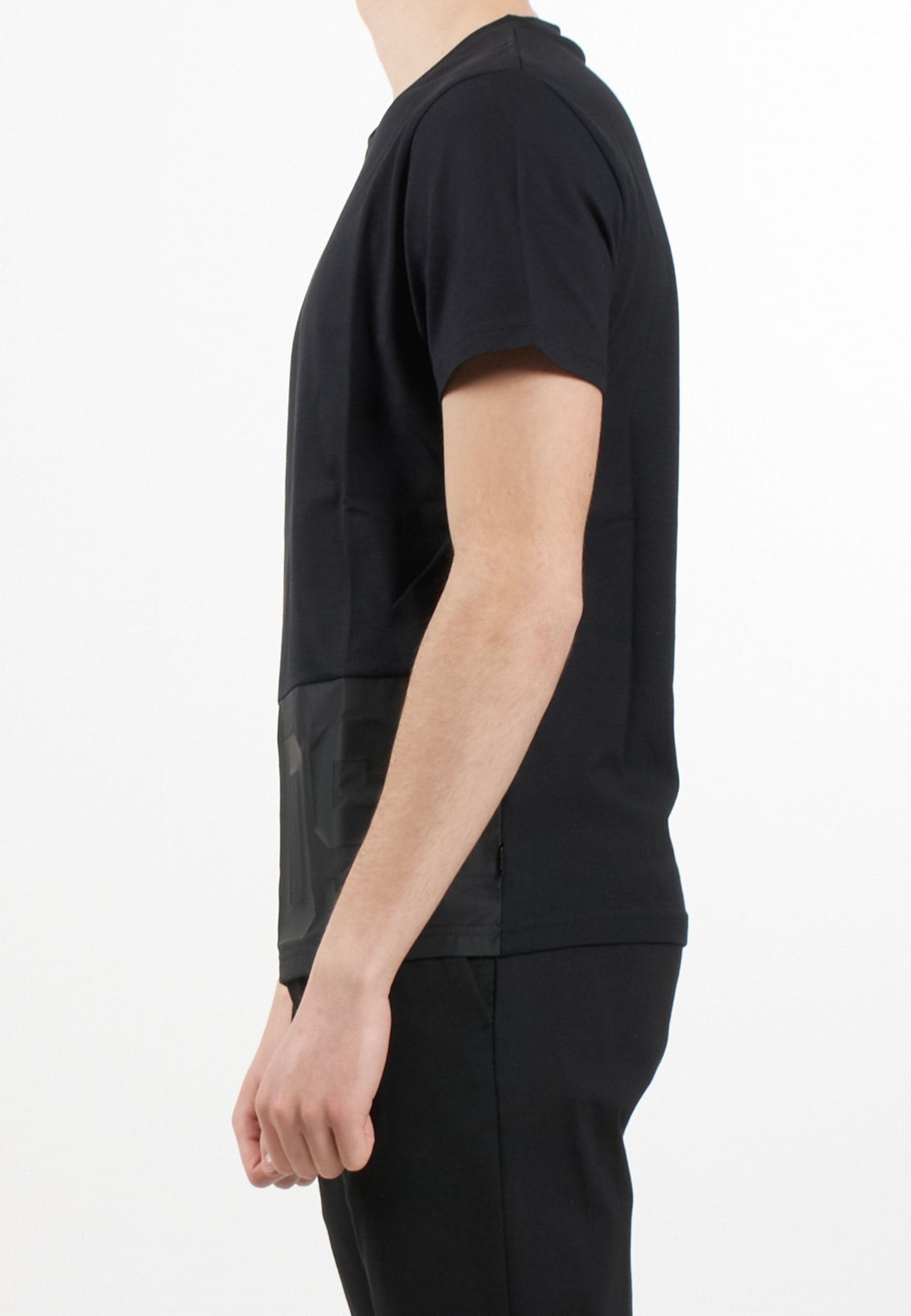 GCDS T-SHIRT BAND LOGO NYLON REGULAR T-SHIRT da uomo in T-shirt Drestige - Casamassima, commercioVirtuoso.it
