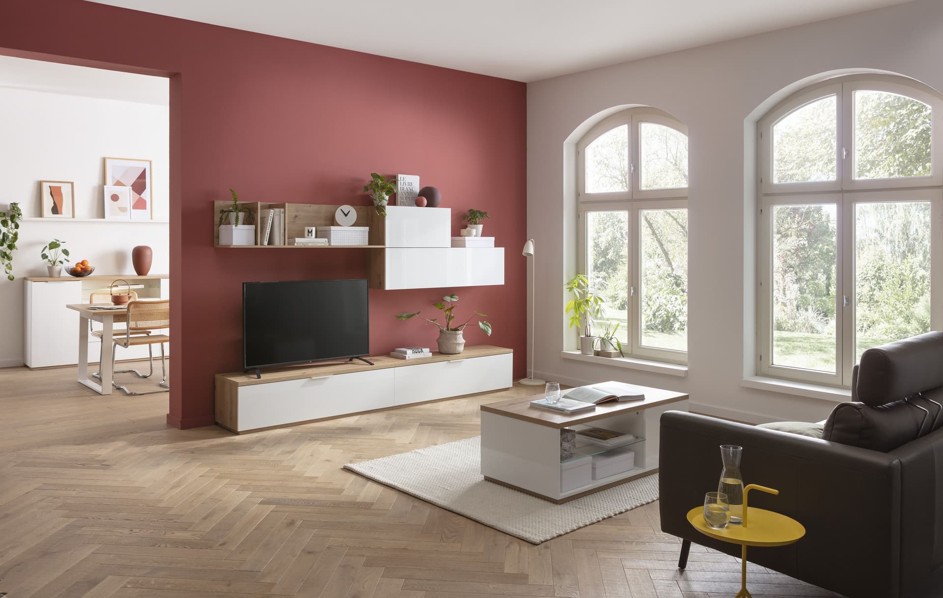 Parete attrezzata per soggiorno porta TV con ripiani ed ante Rovere e Bianco 270 cm in Pareti attrezzate Decor Space - Altamura, commercioVirtuoso.it
