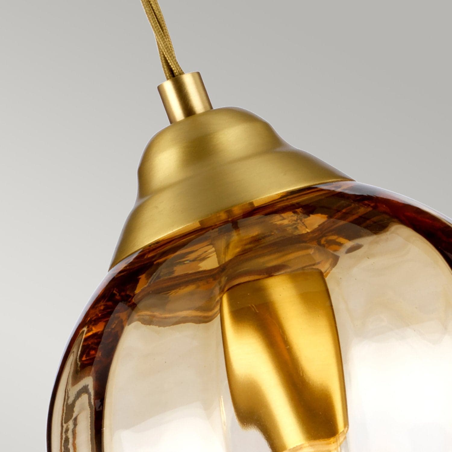 Sospensione Contemporanea Tiber Acciaio Ottone Spazzolato 1 Luce E27 in Lampade a sospensione LuceArt - Montecorvino Pugliano, commercioVirtuoso.it